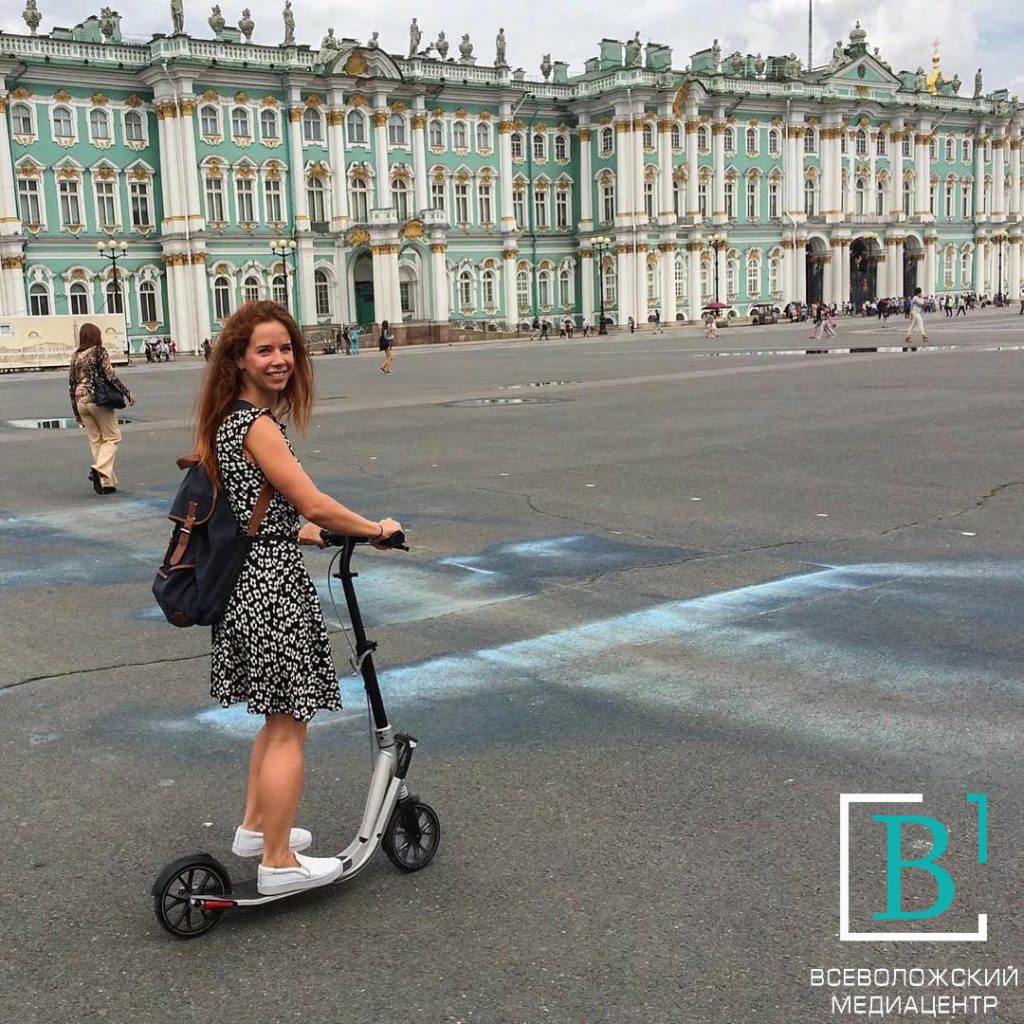Скорость самокатов в центре Петербурга ограничат 10 километрами в час