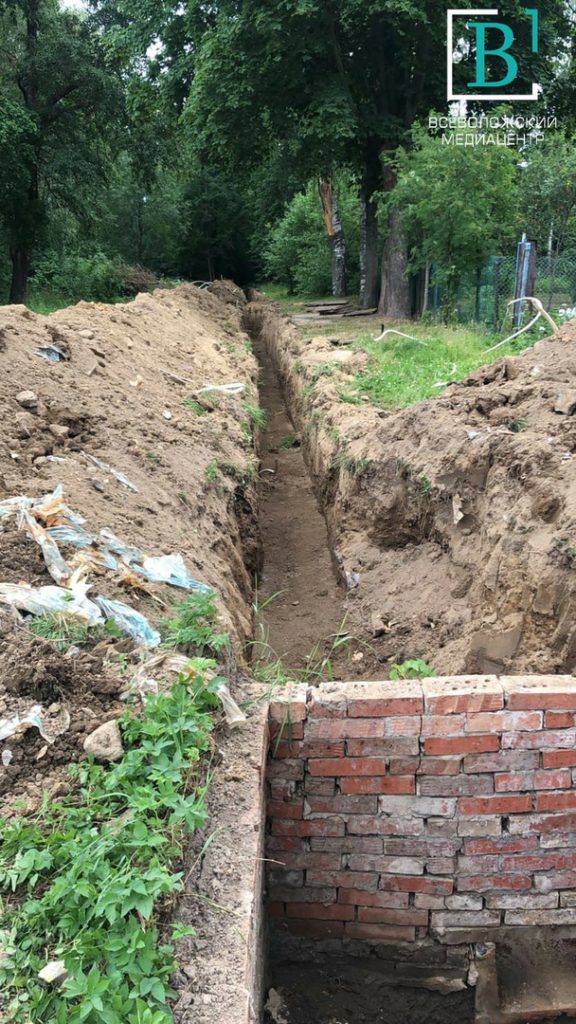 Несколько деревень Колтушского поселения остались без воды в разгар сезона