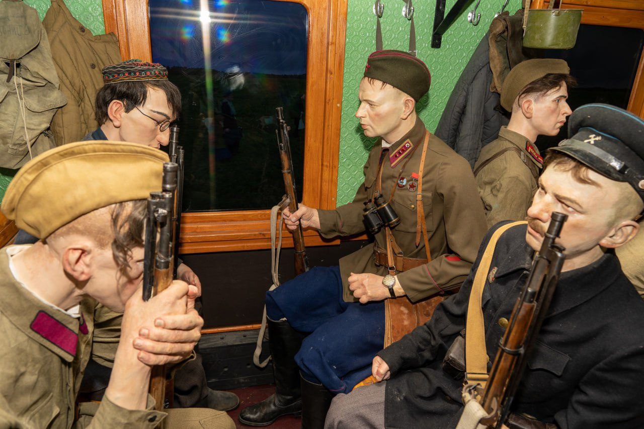 Передвижной бесплатный музей «Поезд Победы» прибыл на Витебский вокзал