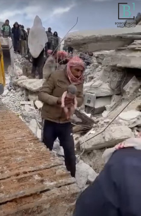 Чудо рождения под завалами и сотни тысяч сломанных судеб: что известно к этому часу о землетрясении в Сирии