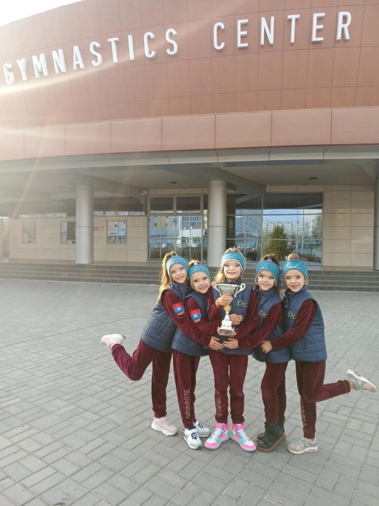 Всеволожские гимнасты взяли серебро на соревнованиях в Казани