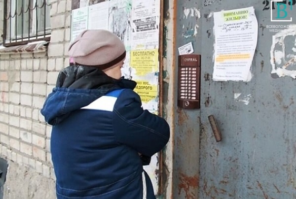 Взрослые дома есть? В России будут штрафовать за закрытые двери